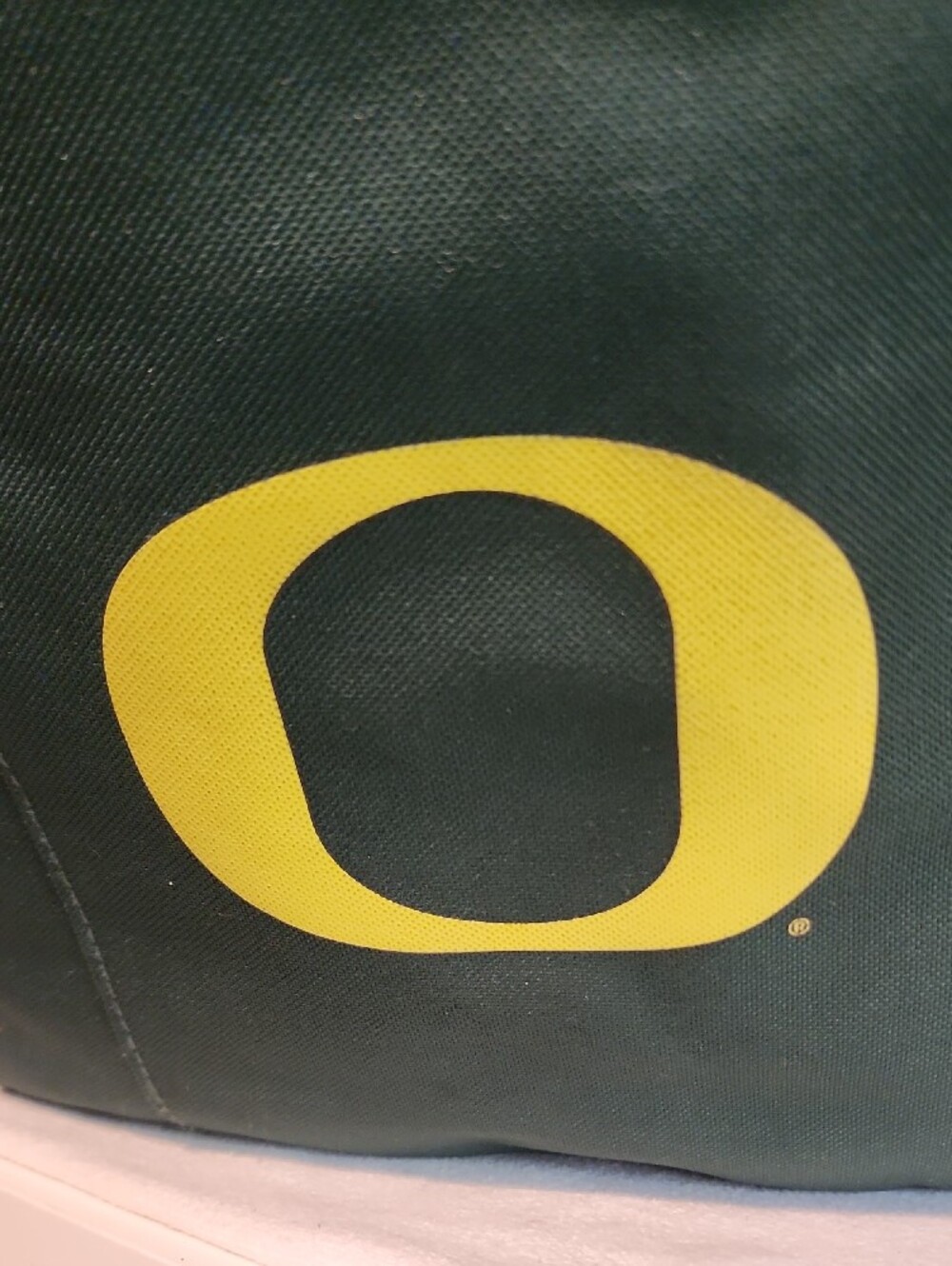 University of Oregon Green Tote Bag with Yellow O Logo - Picture 8 of 15